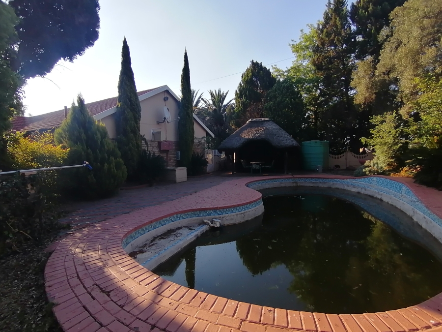 4 Bedroom Property for Sale in Vaal Park North West